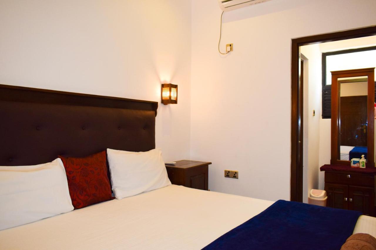 טרינקומאלה Alffa Guest Inn מראה חיצוני תמונה