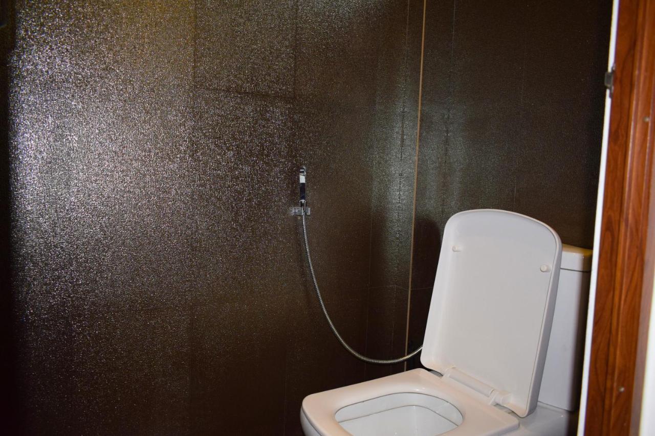 טרינקומאלה Alffa Guest Inn מראה חיצוני תמונה